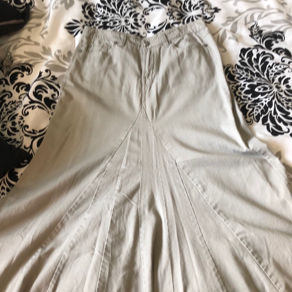 Cato khaki skirt size 6